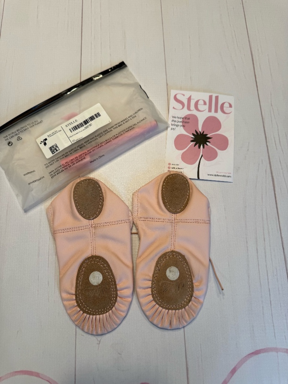 Stelle soft pink ballet shoes size 6T